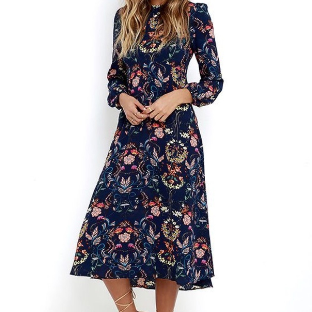 Floral Dress from Lulu.com Small Long Sleeve